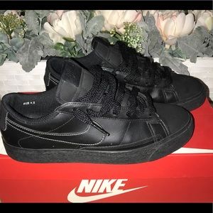 Nike blazers low